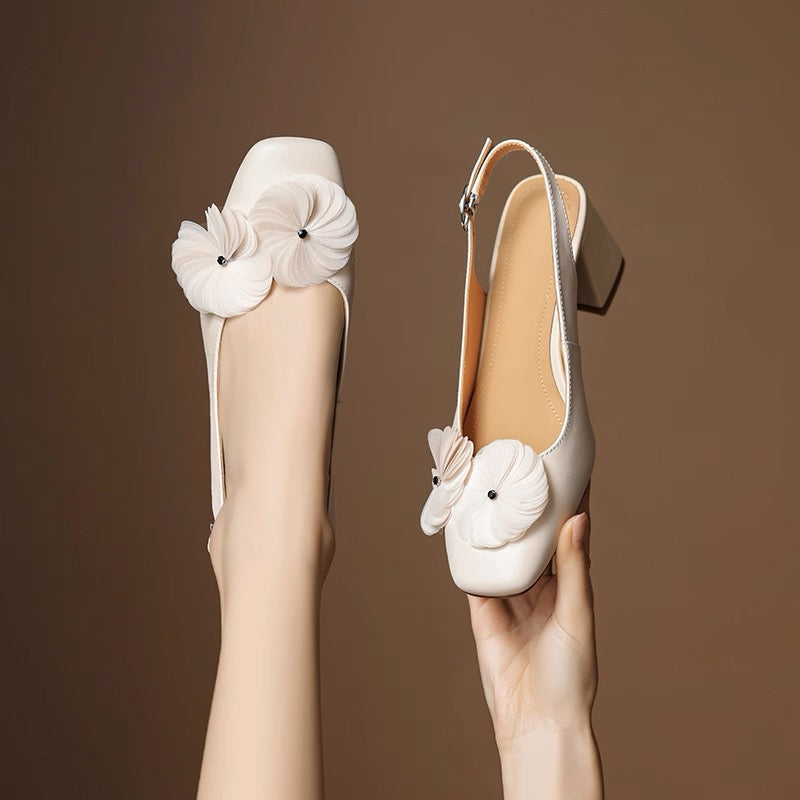 Super comfortable closed-toe genuine leather sandals for women .