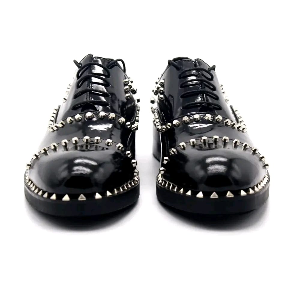 Pinned loafers