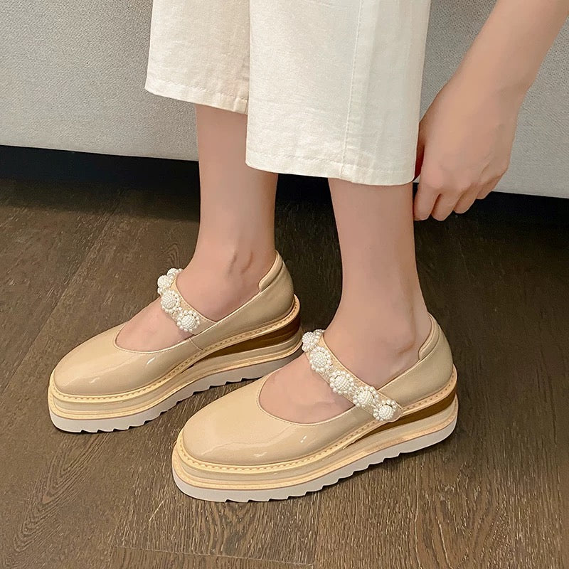 Genuine platform shoes