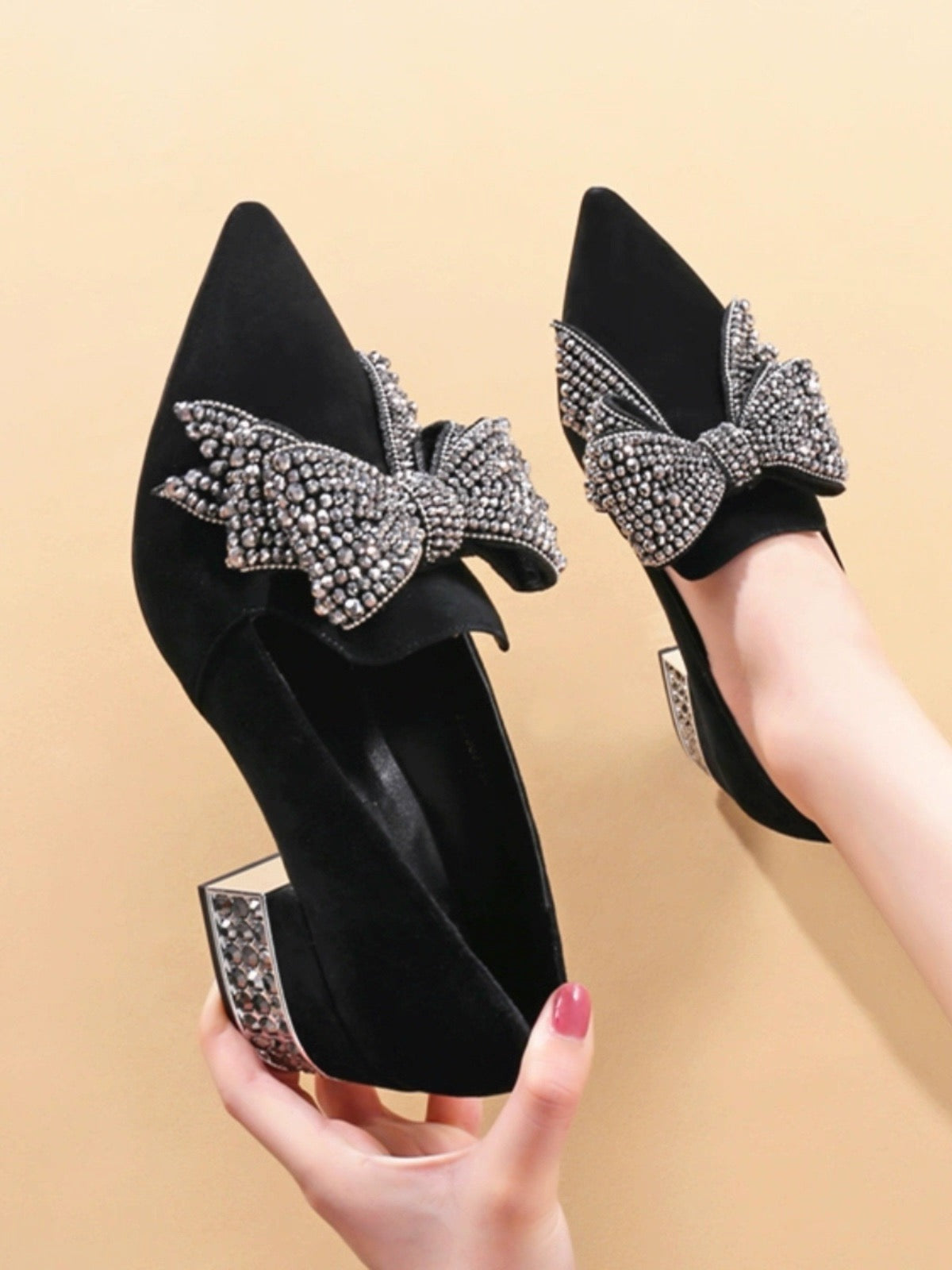 European station 2025 spring and autumn new style net celebrity high heels.