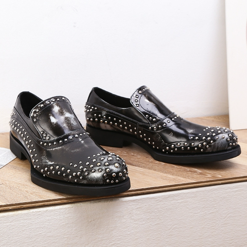 Studded formal shoes