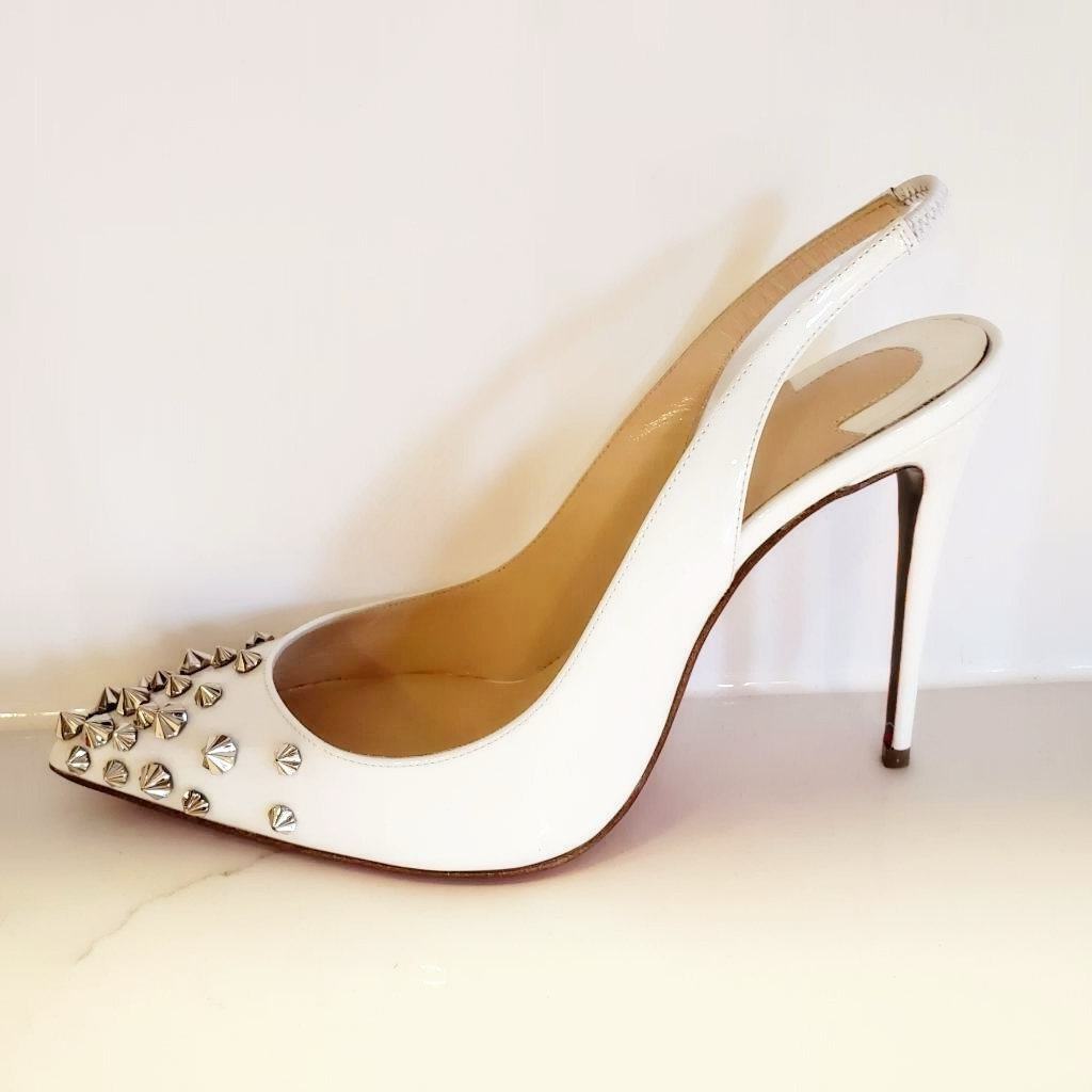 White 7889