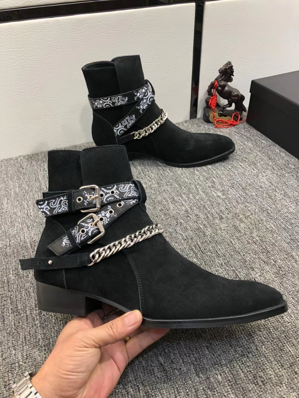 Chelsea boots