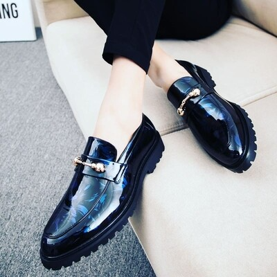 Top metal loafer