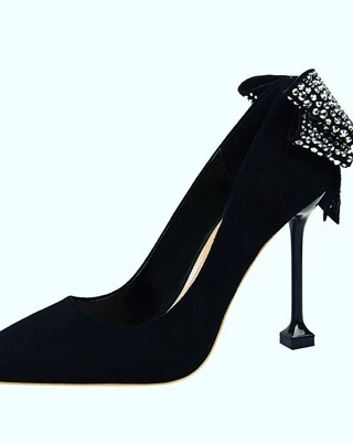 Back bow heel