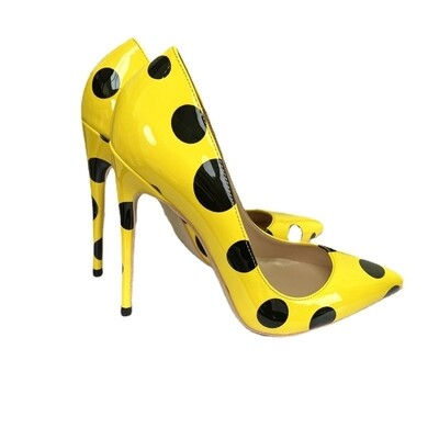 Yellow dotted heel