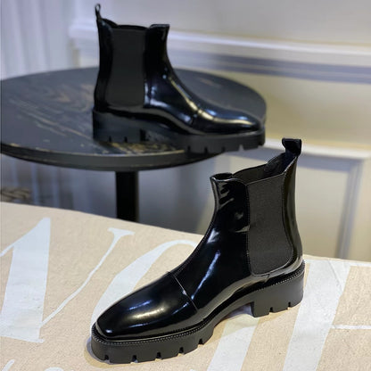 Black leathered boots
