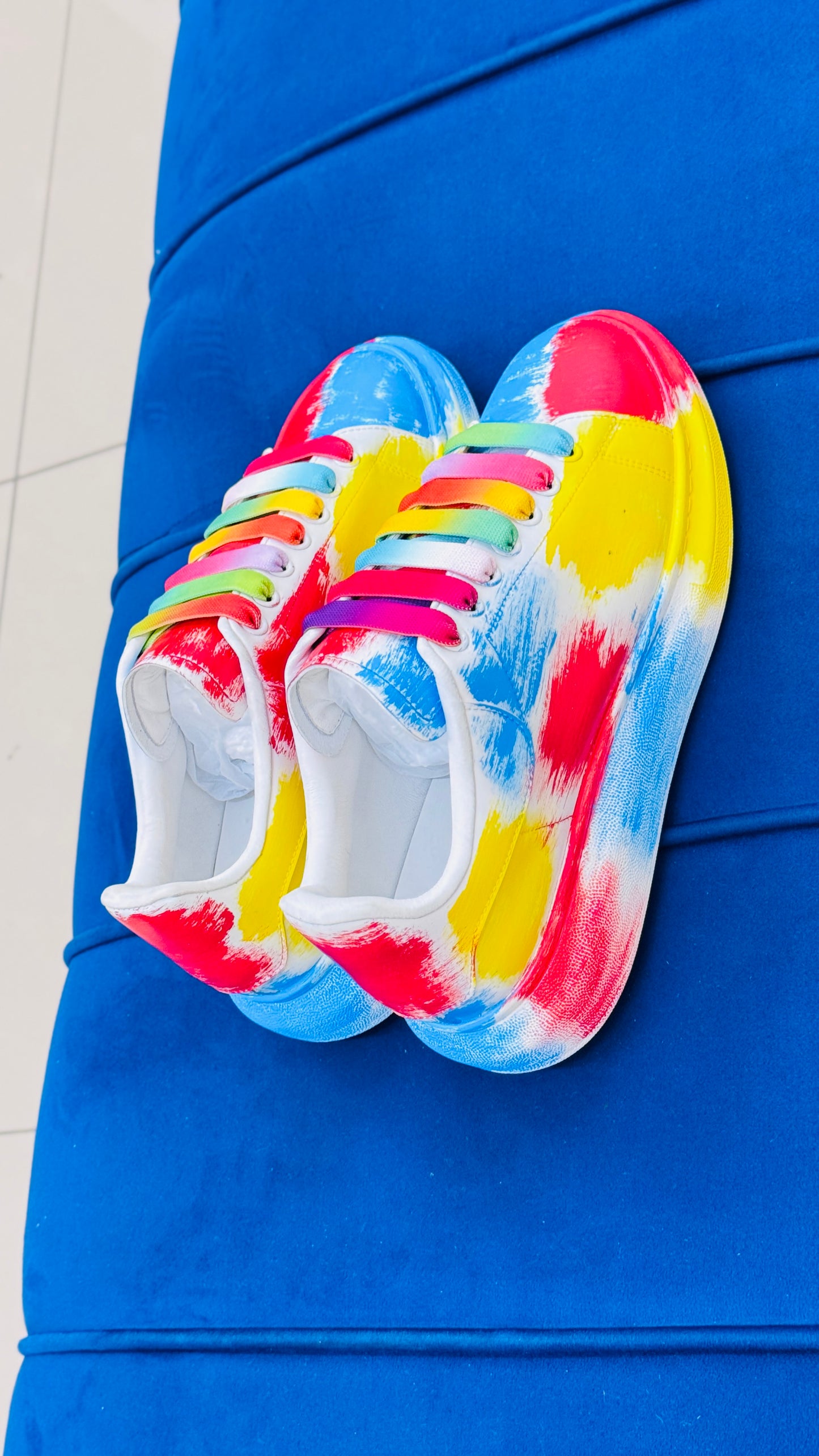 Multi coloured sneaker
