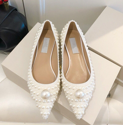 Flat bridal shoes