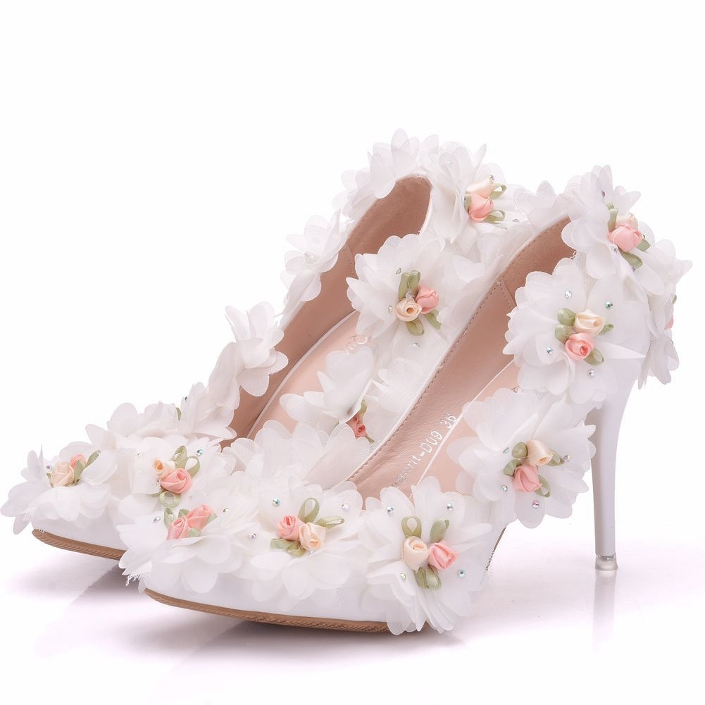 Floral bridal shoes