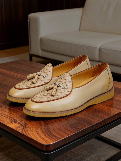 Modern tassel shoes