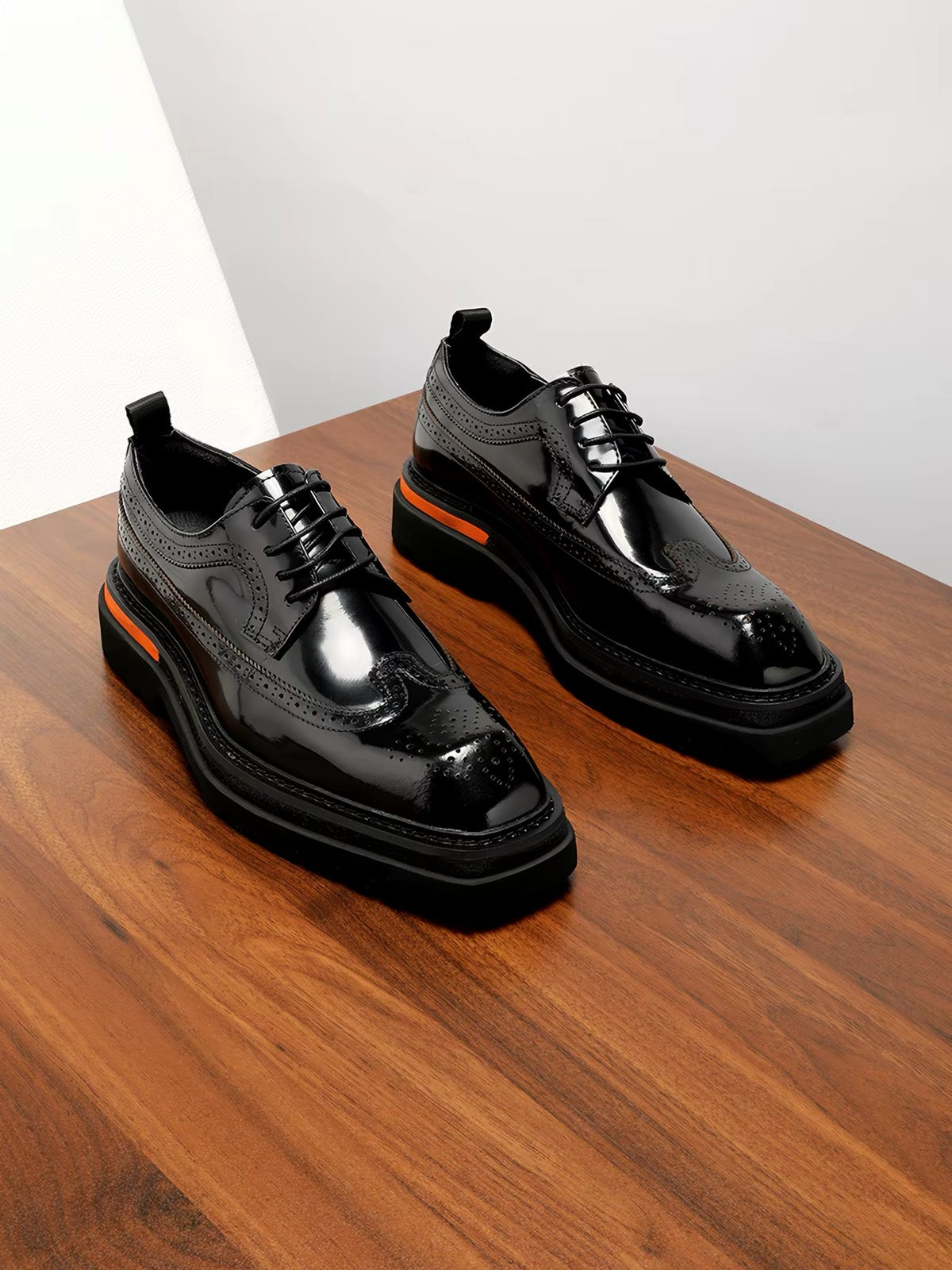 Formal lace shoes