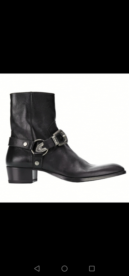 Black leather Chelsea
