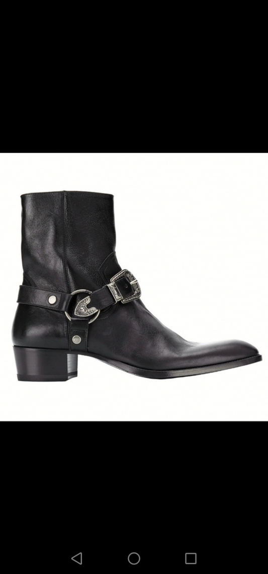 Black leather Chelsea