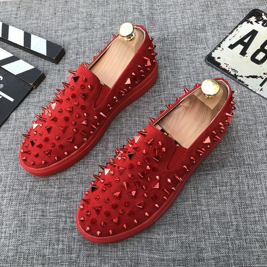 Spikes sneaker